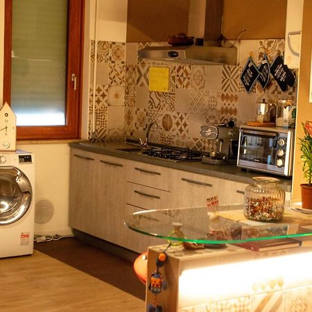 Emmanueli65 Fronte Clinica Per 4 Matrimoniale E Castello Bed & Breakfast Piacenza Dış mekan fotoğraf